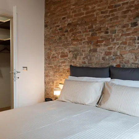 Recinto Nobili 3 - Private Parking Su Richiesta