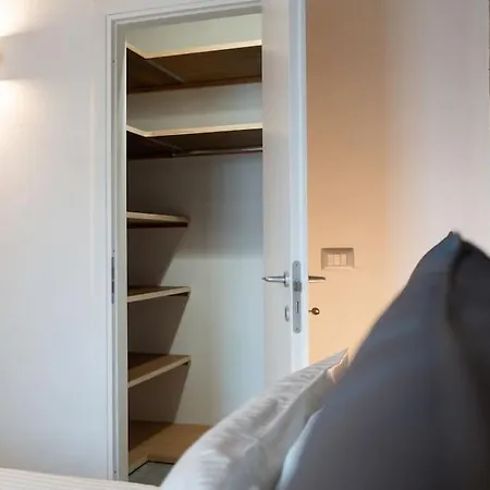 Recinto Nobili 3 - Private Parking Su Richiesta 아스티