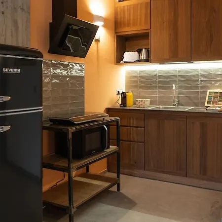 Recinto Nobili 3 - Private Parking Su Richiesta