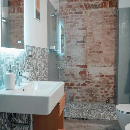 Recinto Nobili 3 - Private Parking Su Richiesta 아스티