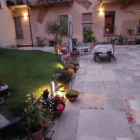 Recinto Nobili 3 - Private Parking Su Richiesta