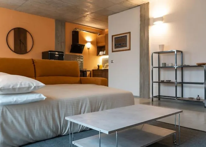 Recinto Nobili 3 - Private Parking Su Richiesta